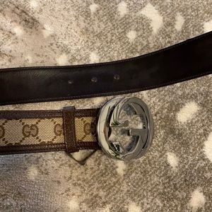 Excellent condition Gucci belt. Size XS.